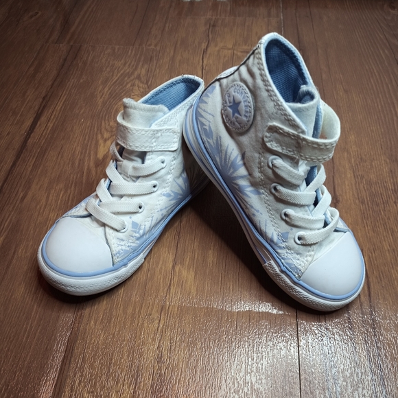 frozen converse size 10